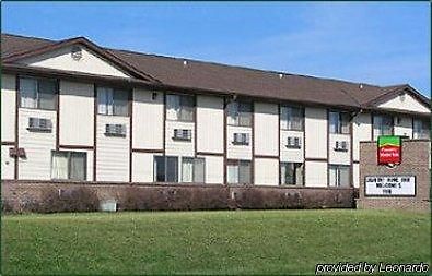 Cobblestone Inn & Suites - Trenton Eksteriør bilde